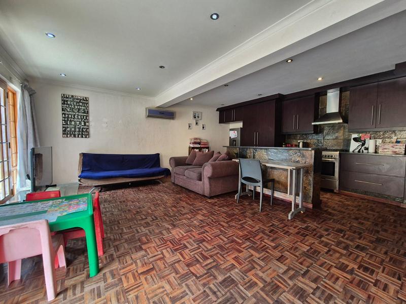 3 Bedroom Property for Sale in Brackendowns Gauteng