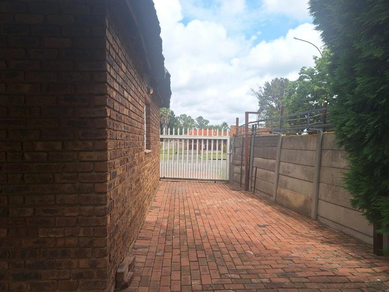 To Let 1 Bedroom Property for Rent in Brakpan North Gauteng