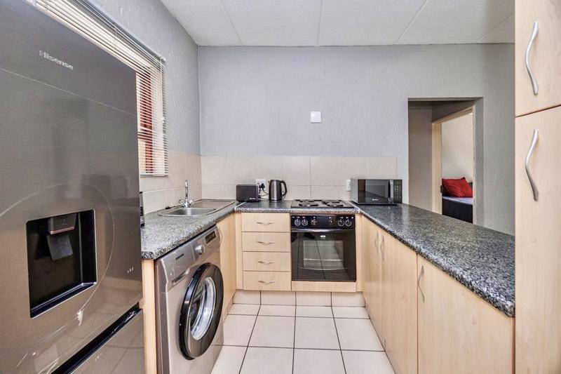 1 Bedroom Property for Sale in Sunninghill Gauteng