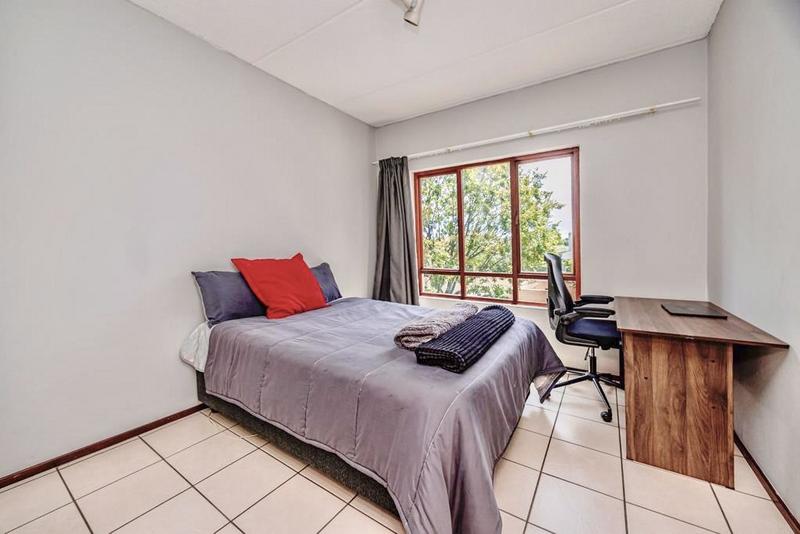 1 Bedroom Property for Sale in Sunninghill Gauteng