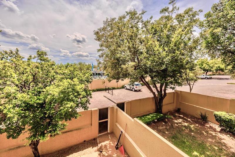 1 Bedroom Property for Sale in Sunninghill Gauteng