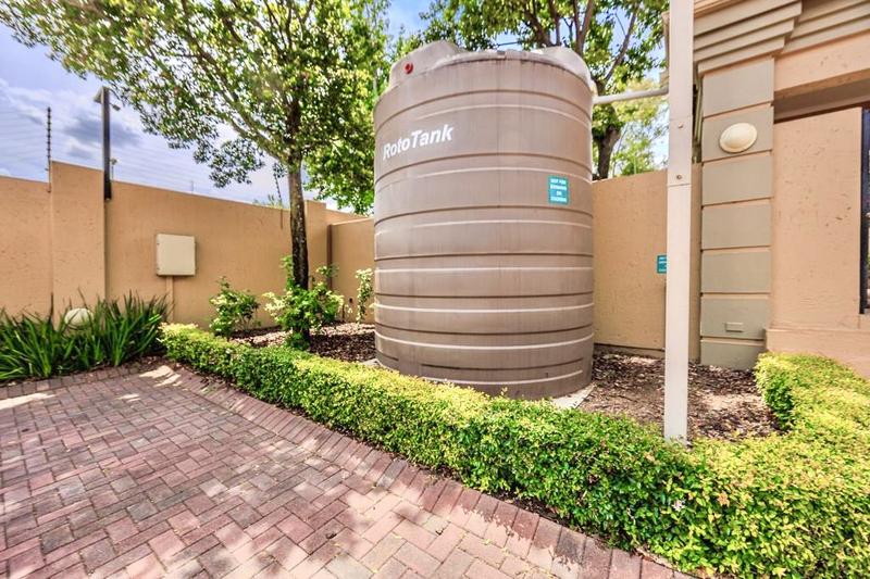 1 Bedroom Property for Sale in Sunninghill Gauteng