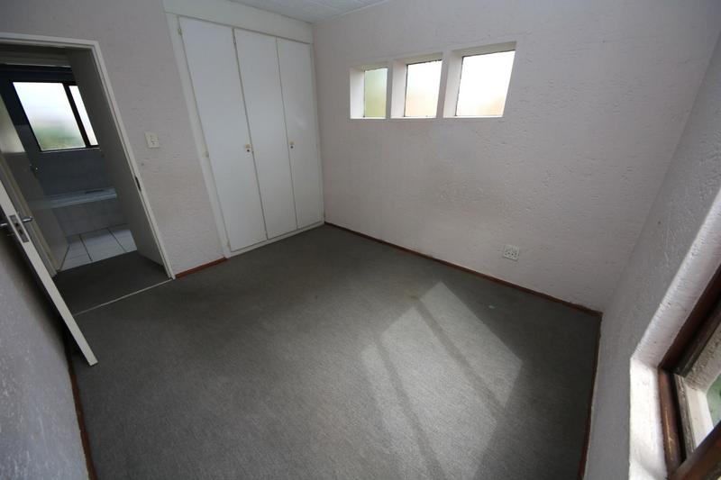 To Let 1 Bedroom Property for Rent in Bryanston Gauteng