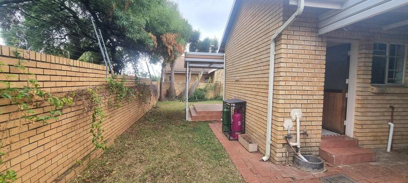 3 Bedroom Property for Sale in Thatchfield Gauteng