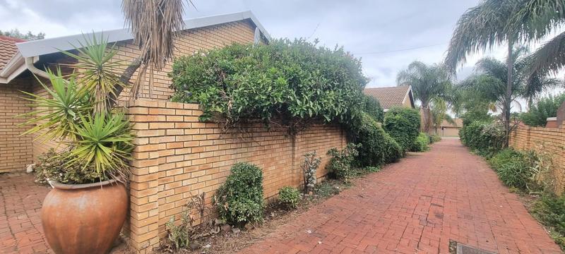3 Bedroom Property for Sale in Thatchfield Gauteng