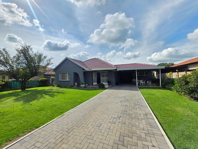 2 Bedroom Property for Sale in Three Rivers Gauteng