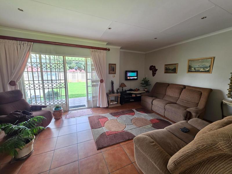 2 Bedroom Property for Sale in Three Rivers Gauteng