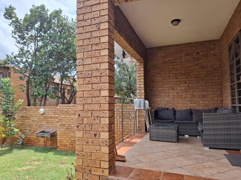 To Let 2 Bedroom Property for Rent in Olympus AH Gauteng
