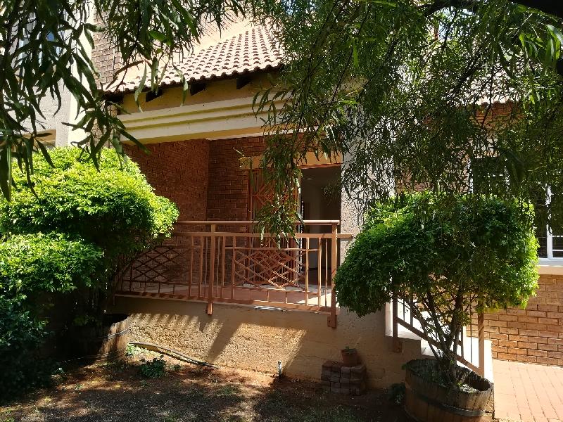 To Let 2 Bedroom Property for Rent in Mooikloof Ridge Gauteng