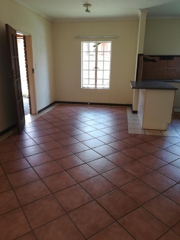 To Let 2 Bedroom Property for Rent in Mooikloof Ridge Gauteng