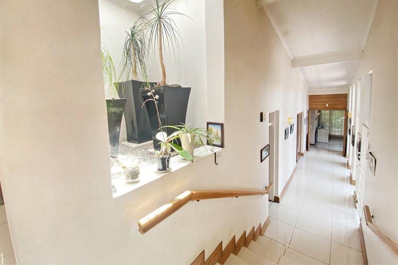 5 Bedroom Property for Sale in St Andrews Gauteng