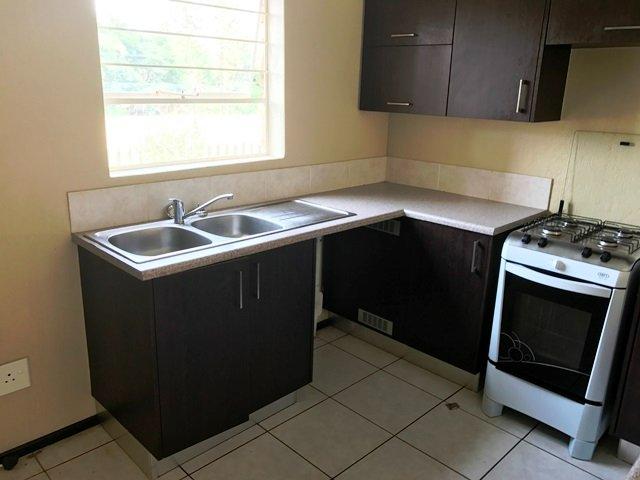 2 Bedroom Property for Sale in Honeydew Gauteng