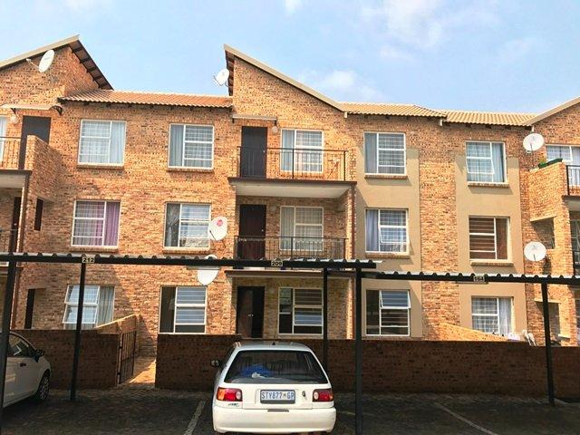 2 Bedroom Property for Sale in Honeydew Gauteng