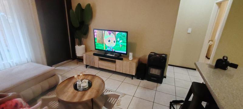 2 Bedroom Property for Sale in Honeydew Gauteng