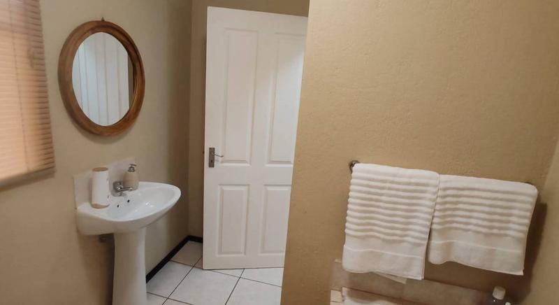 2 Bedroom Property for Sale in Honeydew Gauteng