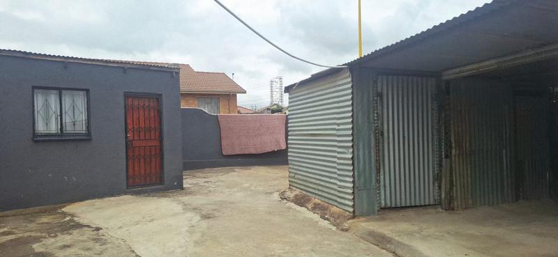 2 Bedroom Property for Sale in Tembisa Gauteng