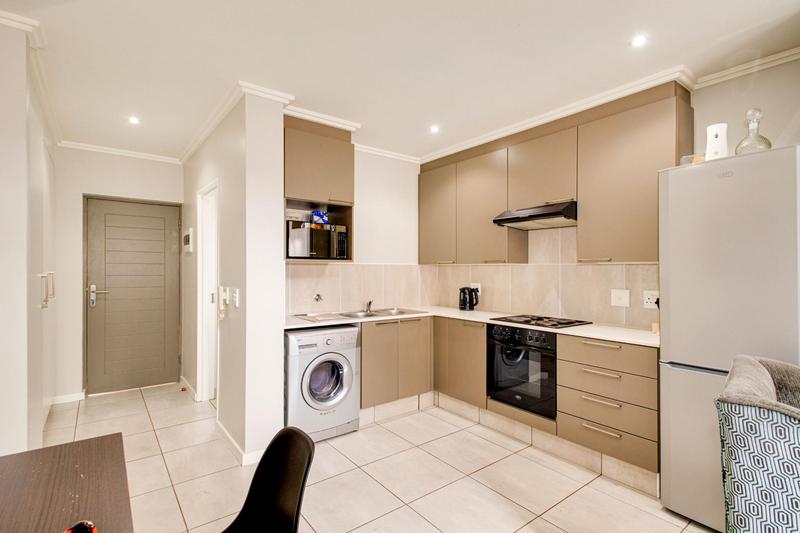 To Let 1 Bedroom Property for Rent in Fourways Gauteng