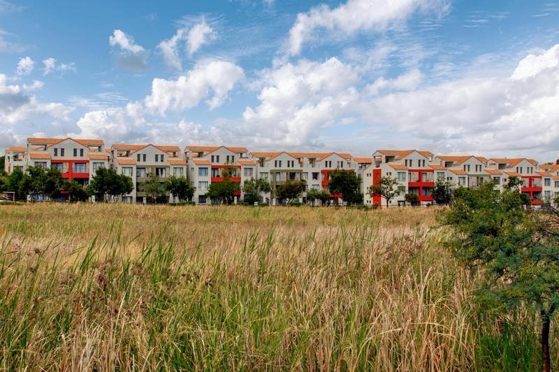 To Let 1 Bedroom Property for Rent in Fourways Gauteng