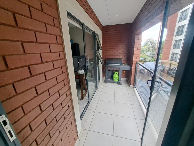 To Let 2 Bedroom Property for Rent in Die Hoewes Gauteng