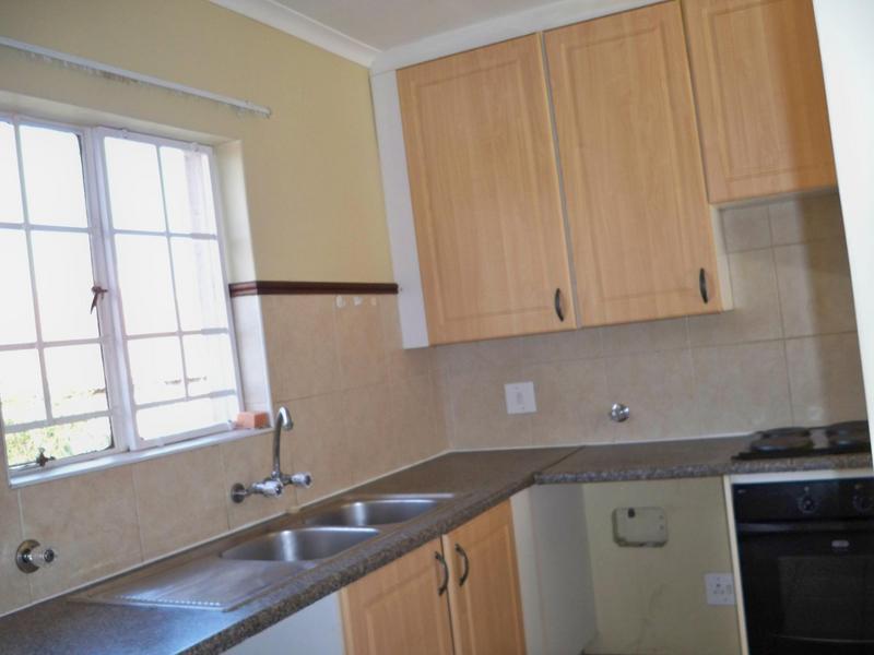 To Let 2 Bedroom Property for Rent in Die Hoewes Gauteng