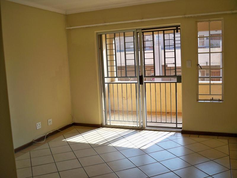 To Let 2 Bedroom Property for Rent in Die Hoewes Gauteng