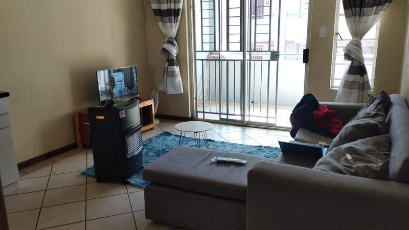 To Let 2 Bedroom Property for Rent in Die Hoewes Gauteng