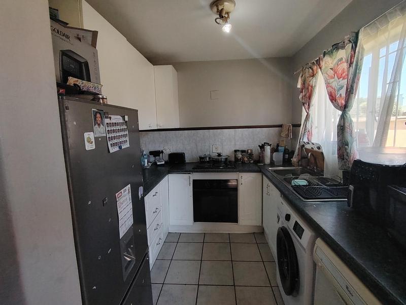 To Let 2 Bedroom Property for Rent in Die Hoewes Gauteng