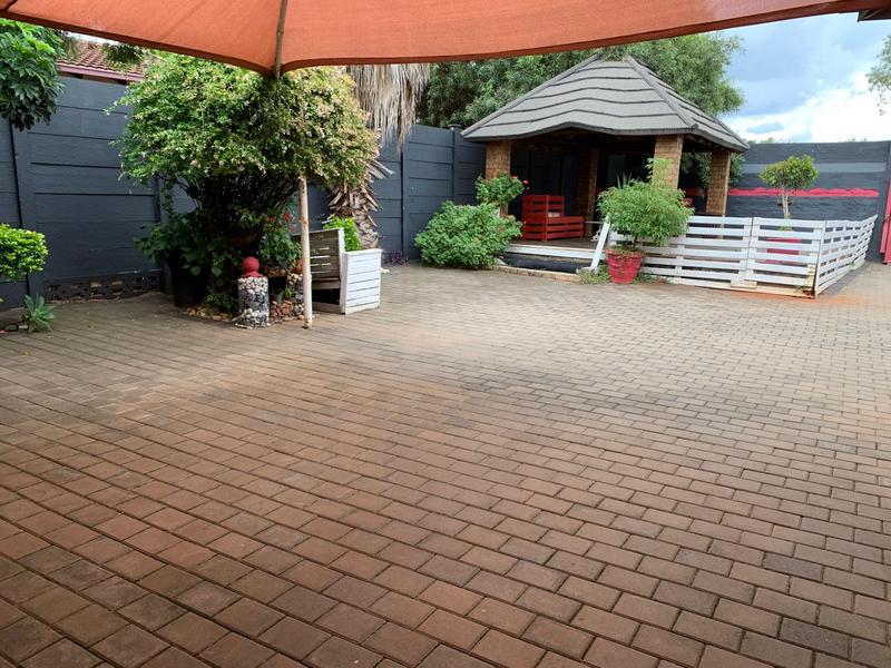 3 Bedroom Property for Sale in Hesteapark Gauteng