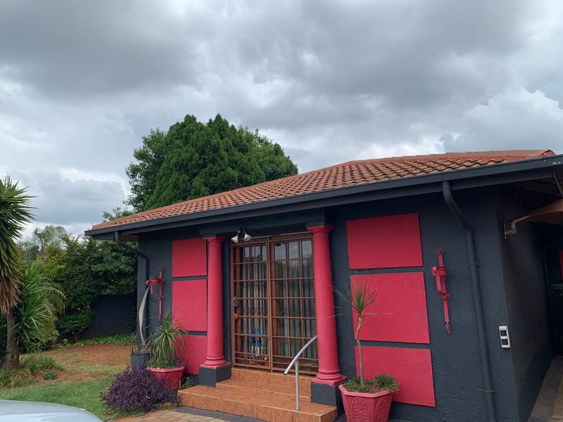 3 Bedroom Property for Sale in Hesteapark Gauteng