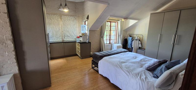 5 Bedroom Property for Sale in Cornwall Hill Gauteng