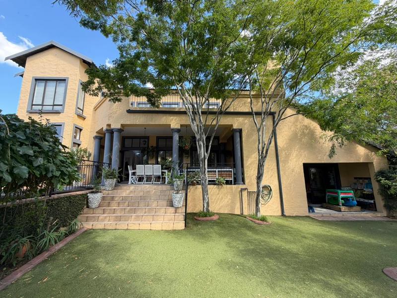 5 Bedroom Property for Sale in Blue Valley Golf Estate Gauteng