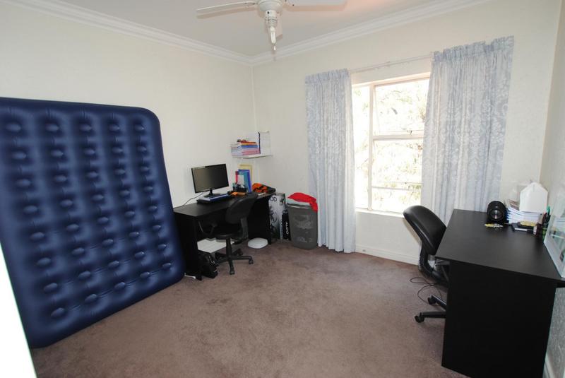 To Let 2 Bedroom Property for Rent in Rivonia Gauteng