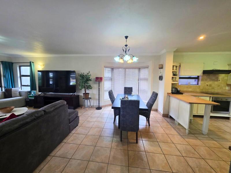 4 Bedroom Property for Sale in Glen Eagle Estate Gauteng