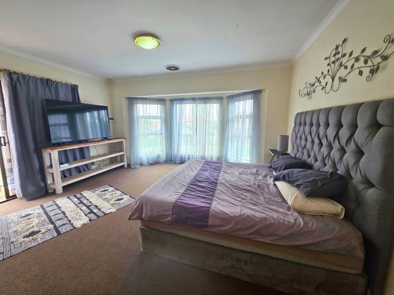 4 Bedroom Property for Sale in Glen Eagle Estate Gauteng