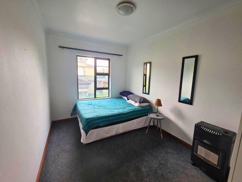 4 Bedroom Property for Sale in Glen Eagle Estate Gauteng