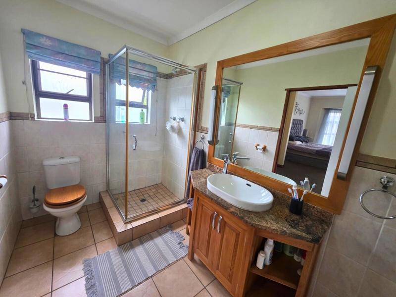 4 Bedroom Property for Sale in Glen Eagle Estate Gauteng