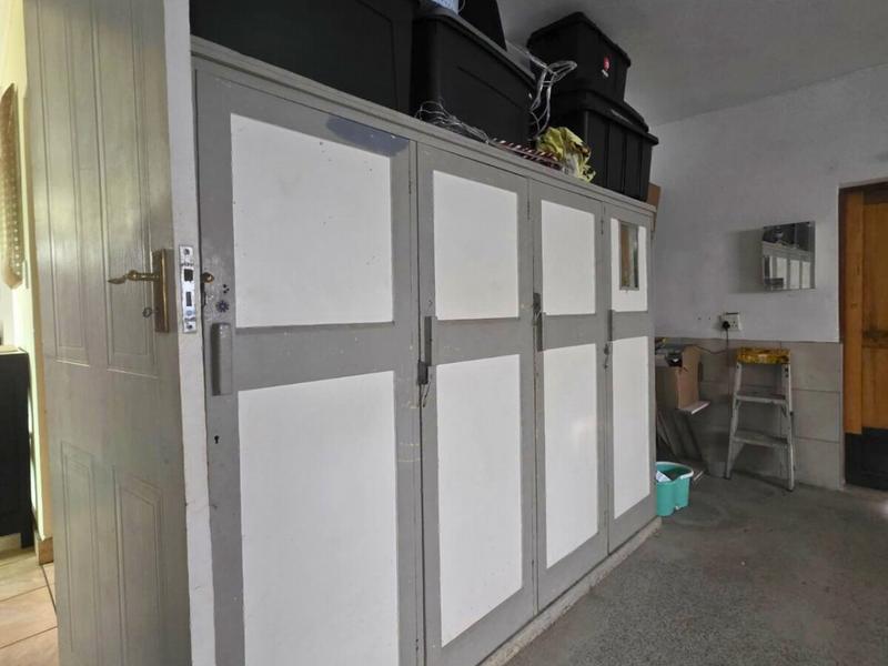 4 Bedroom Property for Sale in Glen Eagle Estate Gauteng