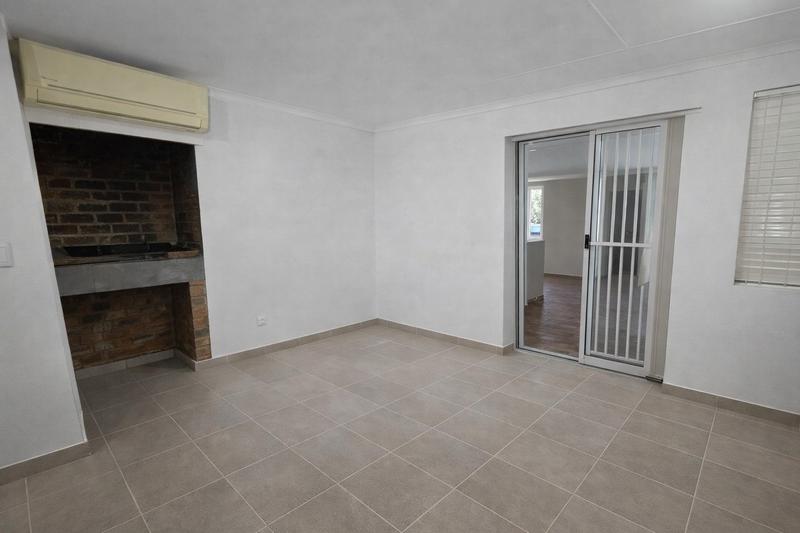 4 Bedroom Property for Sale in Elardus Park Gauteng