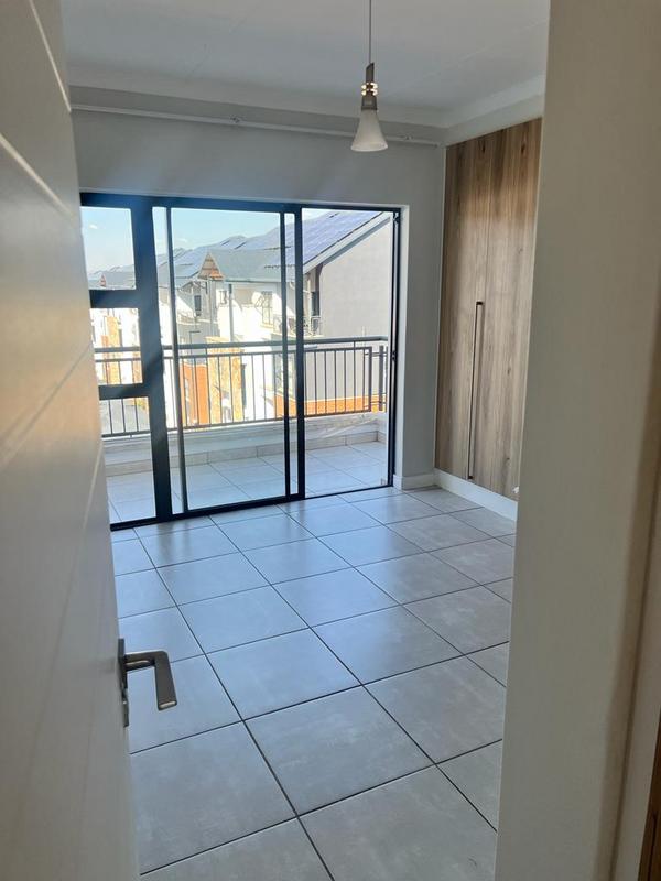 2 Bedroom Property for Sale in Silver Lakes Gauteng