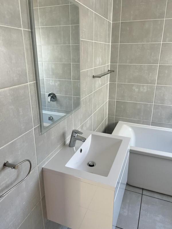 2 Bedroom Property for Sale in Silver Lakes Gauteng