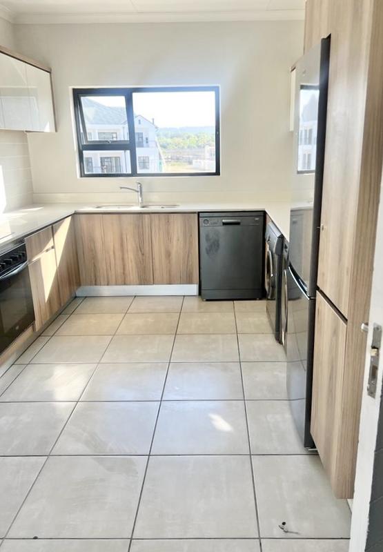 2 Bedroom Property for Sale in Silver Lakes Gauteng