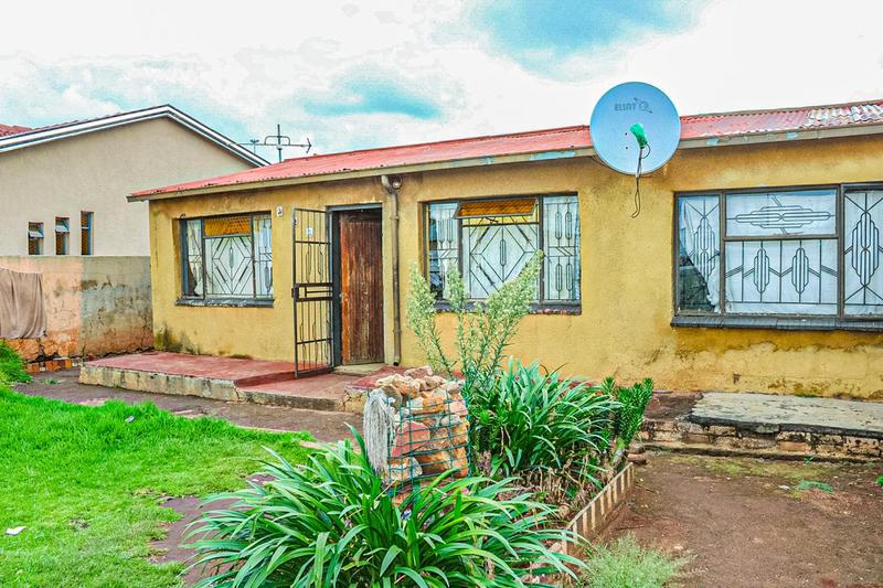 2 Bedroom Property for Sale in Tembisa Gauteng