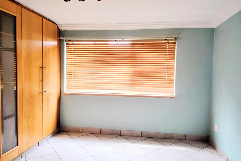 2 Bedroom Property for Sale in Bedfordview Gauteng