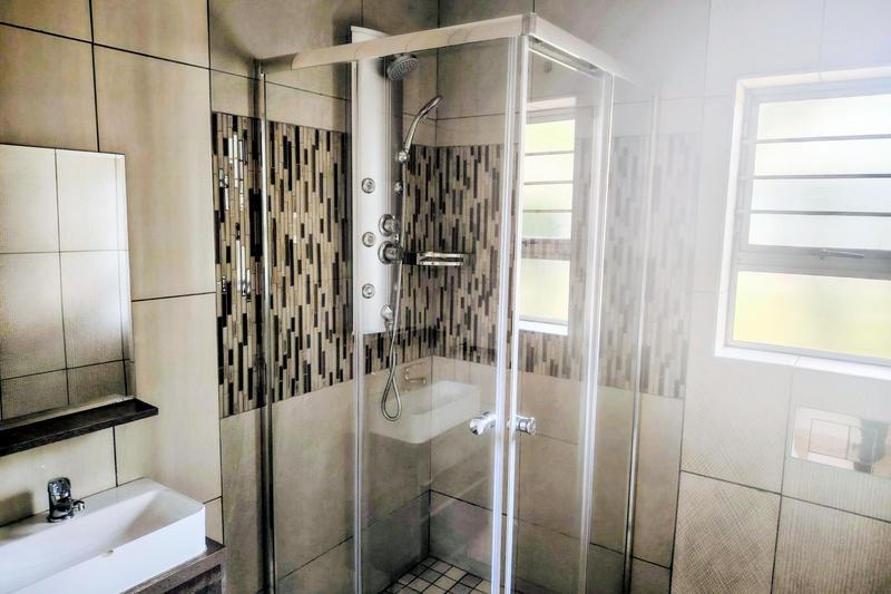 2 Bedroom Property for Sale in Bedfordview Gauteng