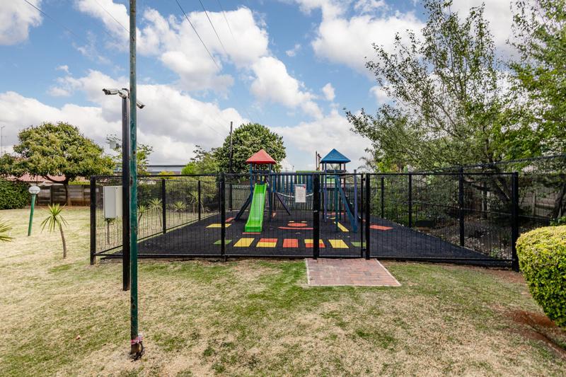 2 Bedroom Property for Sale in Bedfordview Gauteng