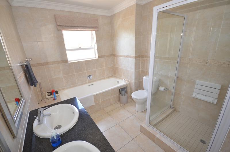 To Let 3 Bedroom Property for Rent in Edenburg Gauteng