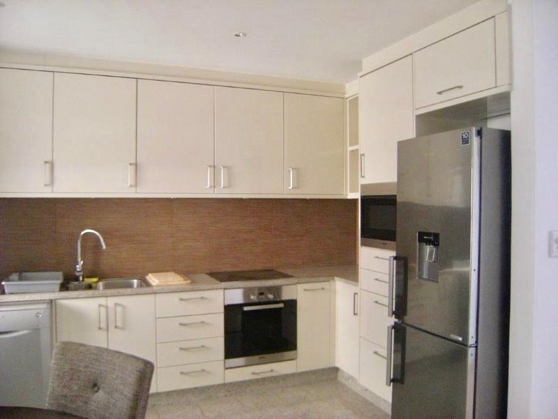 To Let 1 Bedroom Property for Rent in Sandhurst Gauteng