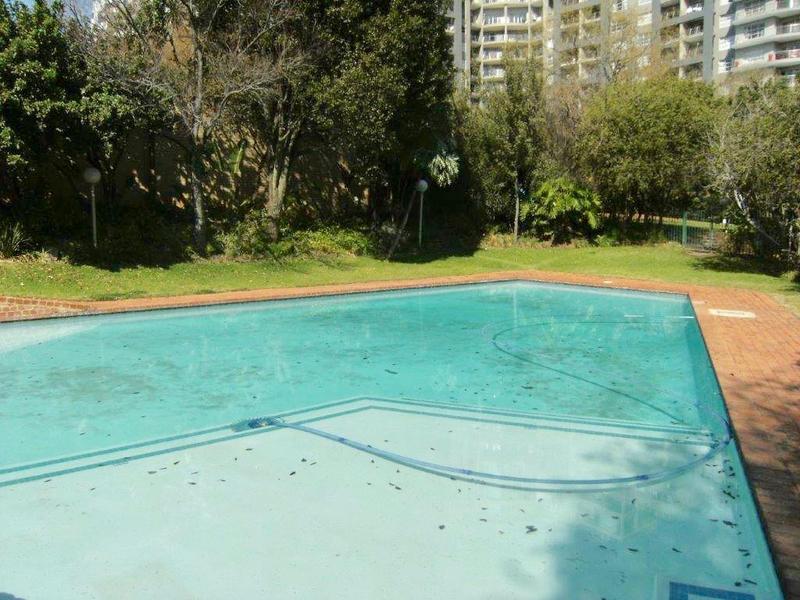 To Let 1 Bedroom Property for Rent in Sandhurst Gauteng