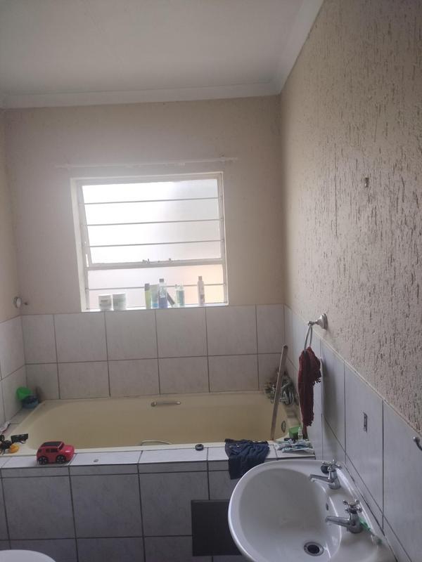 3 Bedroom Property for Sale in Roodepoort Gauteng