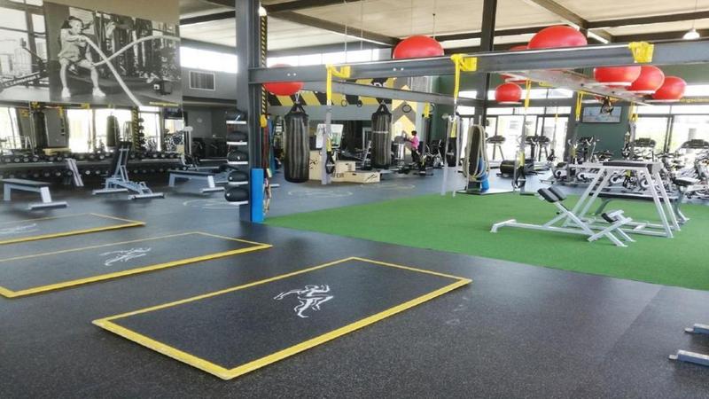 To Let 2 Bedroom Property for Rent in Waterfall Gauteng